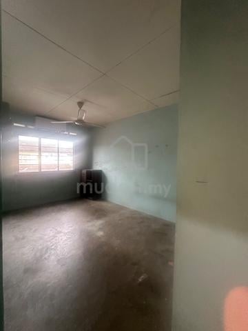 Tmn cahaya Masai medium cost house for rent 1
