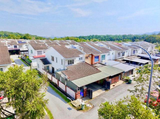 END LOT 2 Storey Terrace Idalia Timur Bandar Baru Enstek Nilai 1