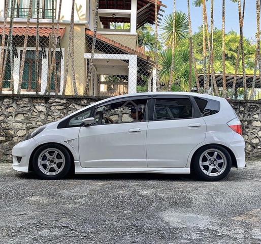 2014 Honda JAZZ 1.5 FACELIFT (A) - 5