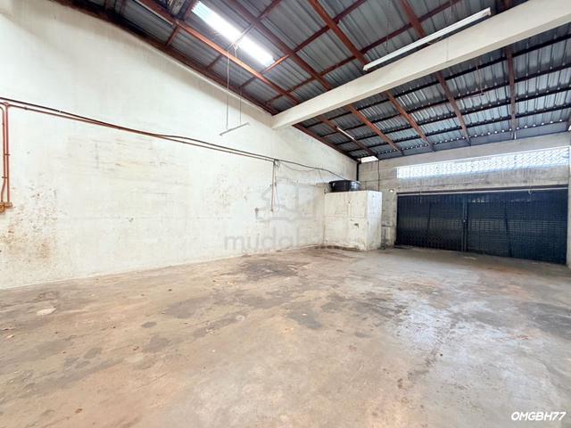 For Rent Klang Utama Single Storey Link Factory Good Condition 1