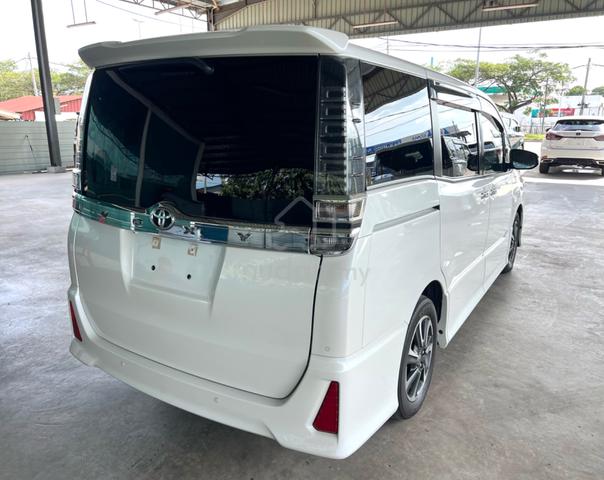 2020 Toyota VOXY 2.0 ZS KIRAMEKI II (A) GRADE 5A - 2