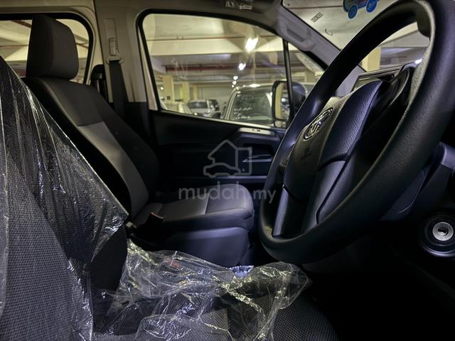 Toyota Hiace Window Van (AUTO) SLWB Ready Stock - 3