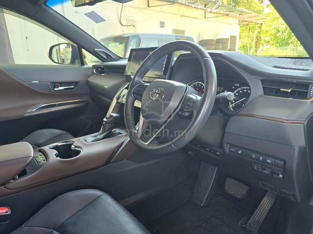 2022 Toyota HARRIER 2.0 Z Leather Ready Stock 5B - 5