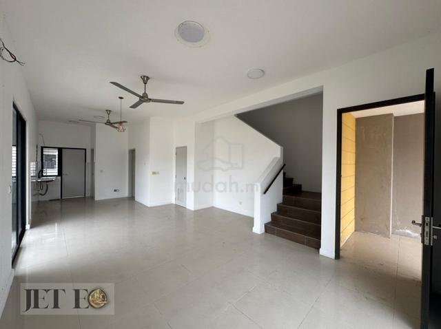 Banting Mahkota Corner 2 Storey 1
