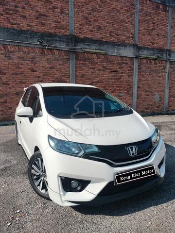 2015 Honda JAZZ 1.5 V (A) - 1