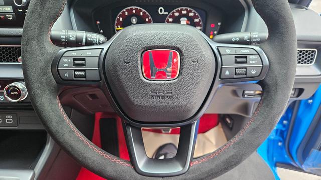 2024 Honda CIVIC 2.0 TYPE R FL5 / 6K KM MILEAGE - 5