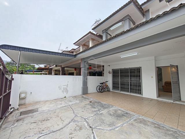 Tambun / 2 Storey Terrace / 20x70 / 4R3B / Good Condition / South 1