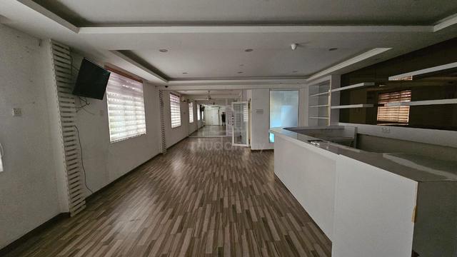 ENDLOT Renovated 1st Floor Shoplot Semabok Kasturi near Melaka Raya 1