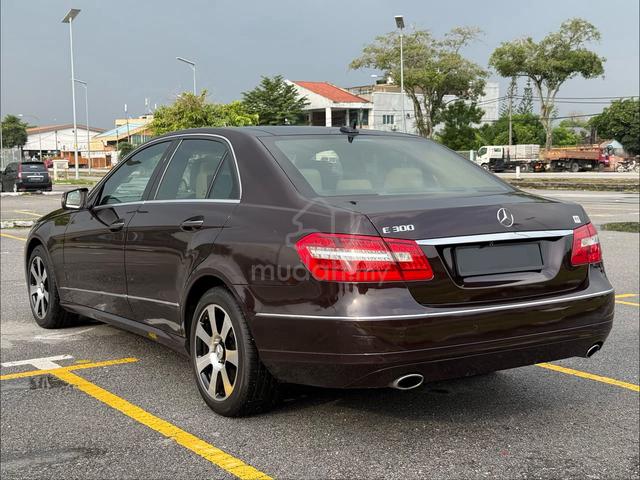 2010 Mercedes Benz E-CLASS 3.0 AVANTGARDE - TIPTOP - 4