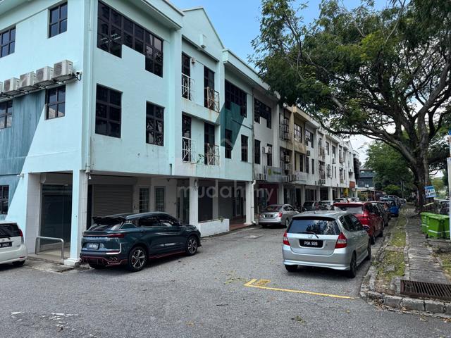 3 Storey Shop, Taman Sri Endah, Sri Petaling, Kuala Lumpur 1
