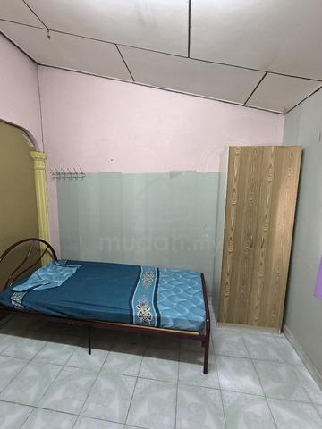Bilik Sewa Untuk Lelaki 1