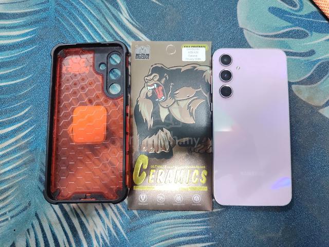 Samsung Galaxy A55 5G - photo 2 of 2