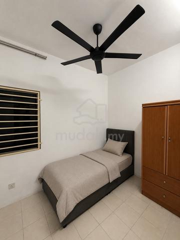 Bilik Single Lelaki Cengal Condominium 1