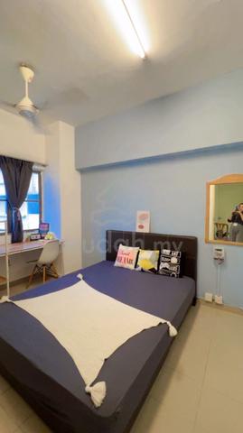 Medium Room with Bathroom Palmville Resort Condo PJS11 Zero Deposit 1
