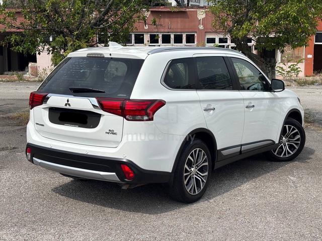 2018 Mitsubishi OUTLANDER 2.0 AWD LEATHER SEAT - 4