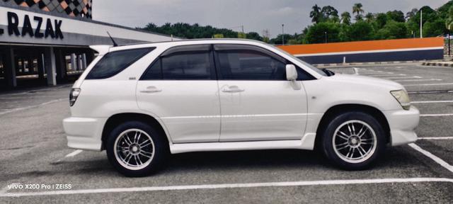 2001 Toyota HARRIER 3.0 V6 4WD (A) - 4