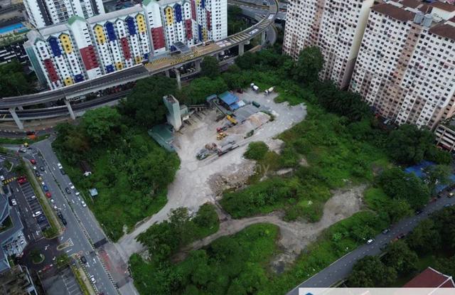[Residential 1700 Condominium Unit]Land Near Gleneagles Hospital Ampan 1