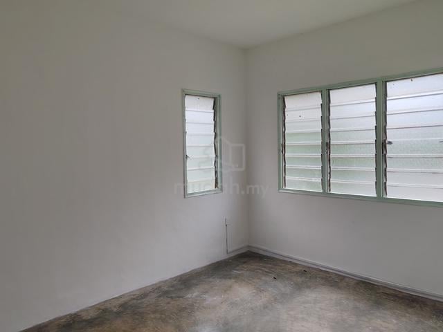 Rumah Pangsa Permas Jaya 1