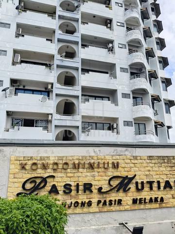 Pasir Mutiara Condominium 1