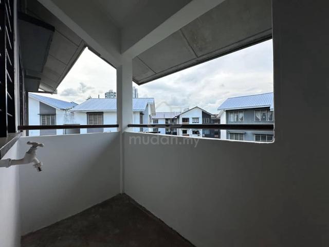 Taman Molek 2