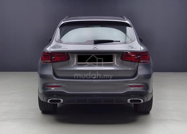 2021 Mercedes Benz GLC300 4MATIC AMG LINE 2.0 SUV - 4