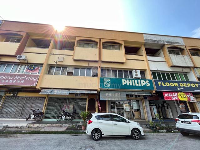 Triple Storey Shoplots Freehold At Pasir Puteh Facing Mainroad Ipoh 2