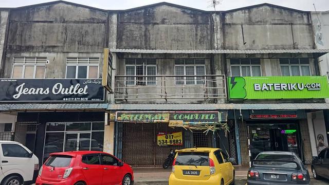 Kedai Tingkat Bawah Untuk Disewa Di Rantau panjang. 1
