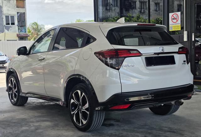Honda HR-V 1.8 RS✅FULL SERVICE HONDA✅LOW MILEAGE - 3