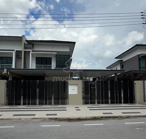 CITY GARDEN DOUBLE STOREY TERRACE CORNER FOR SALE At KOTA SAMARAHAN 1