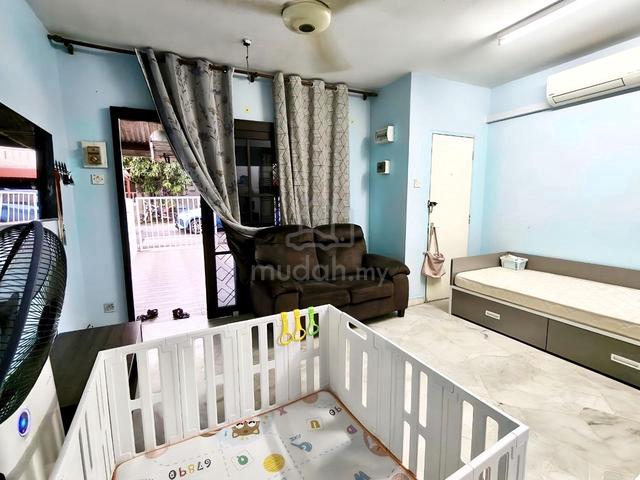 Seksyen 18 Shah Alam • Teres 2 Tingkat 1