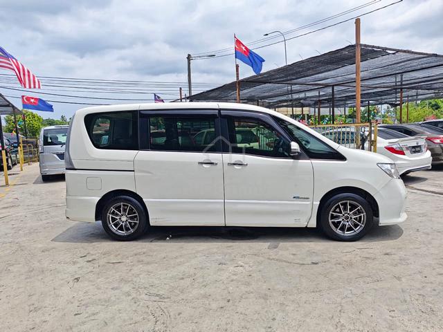 2013 Nissan SERENA FULL SPEC 2.0 (AUTO) - 2