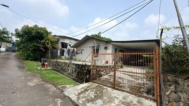 Taman Labu Jaya 1 Storey Bungalow House Seremban For Sale!! 1
