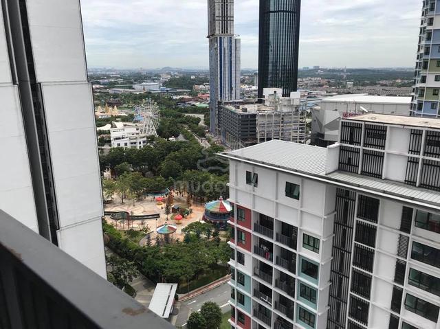 i-Soho @ i-City 1