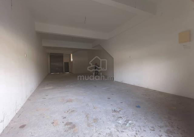 [KEDAI LUAS]KEDAI 3 TINGKAT JASIN BESTARI Melaka 1