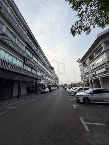 Below Value 18%, Jalan Kereta Api 4 storey commercial for sale!3rdmile 1