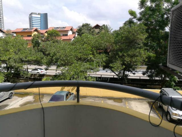 Lagoon Perdana 1
