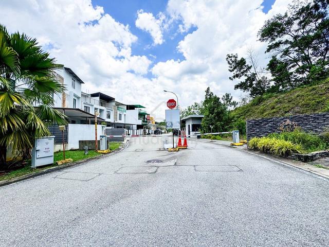 FREEHOLD NON BUMI 3 Storey Bayan Parkhomes, Batang Kali 1