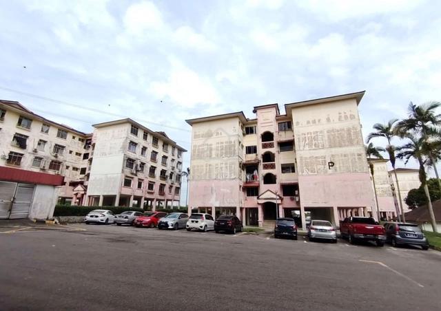 Apartment Ria 2 @ Taman Megah Ria Masai 1