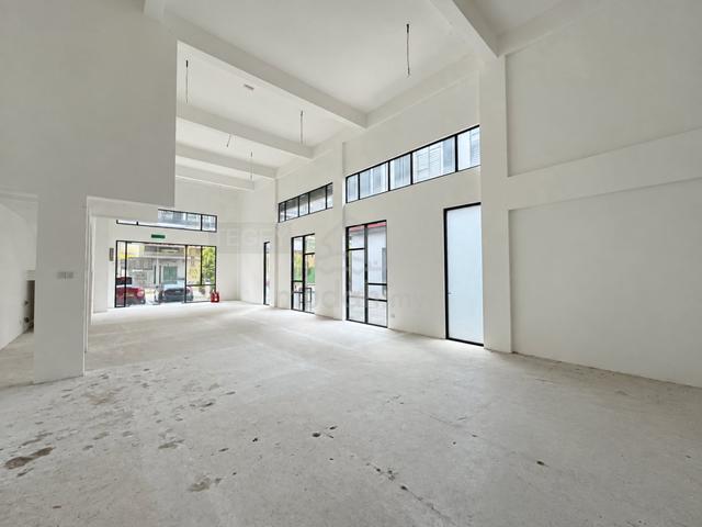 Bandar Bukit Raja Klang 3 Avenue End Lot Ground Floor Shop Lot 24x60 1
