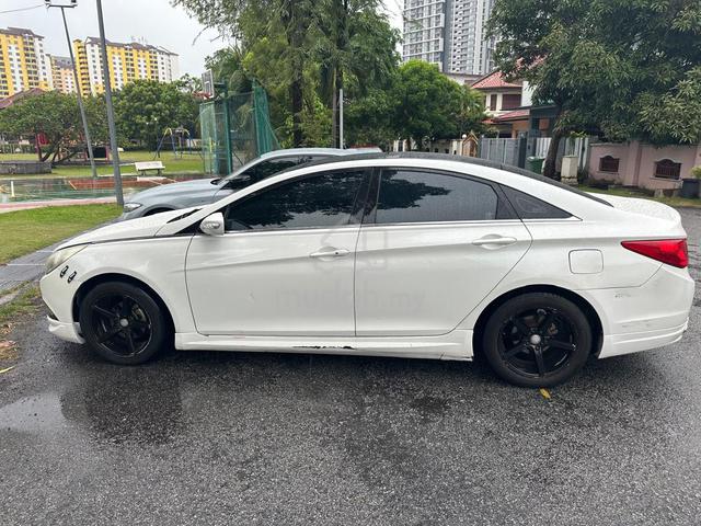 2011 Hyundai SONATA 2.0 GLS NF (A) - 4