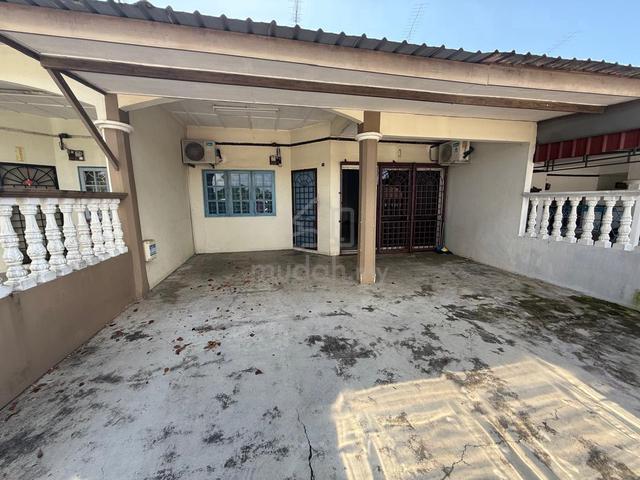 Single Storey Terrace @ Tmn Putri Kulai | Partial Renovated | Tabletop 2