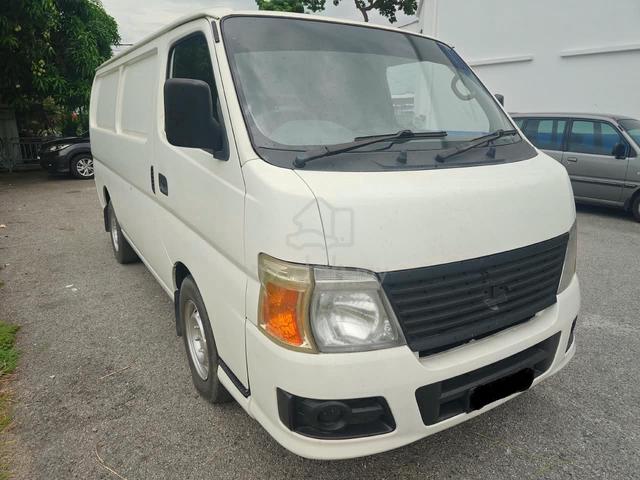 2010 2015 Nissan Urvan Panel Van - 3