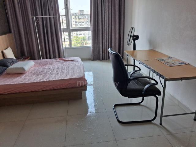 Master bedroom 1 with attached bathroom at Central Park condo Jelutong 1