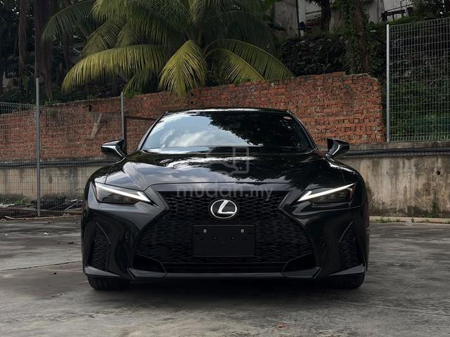 2023 Lexus IS 300 2.0 F Sport Mode Black EDT. 10K - 3