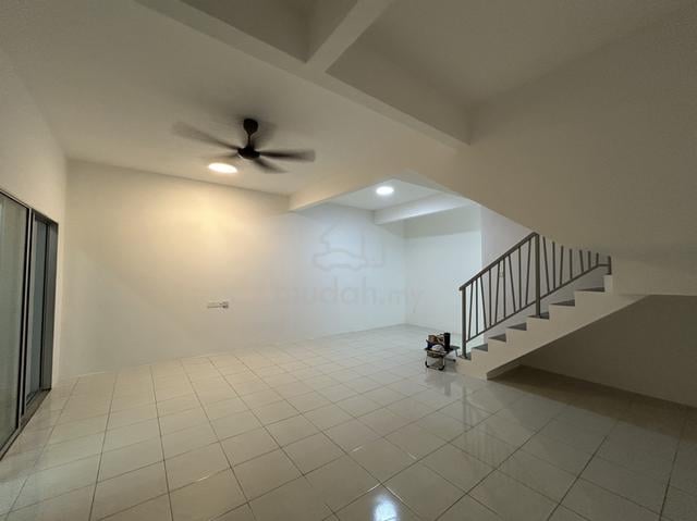 Double Storey Terrace @ Astana Chemor, Chemor 1