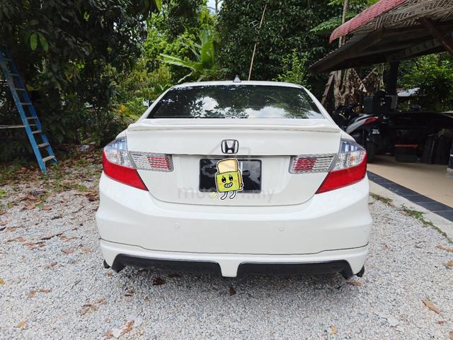 HONDA CIVIC FB HYBRID 1.5 tahun 2013 - 3