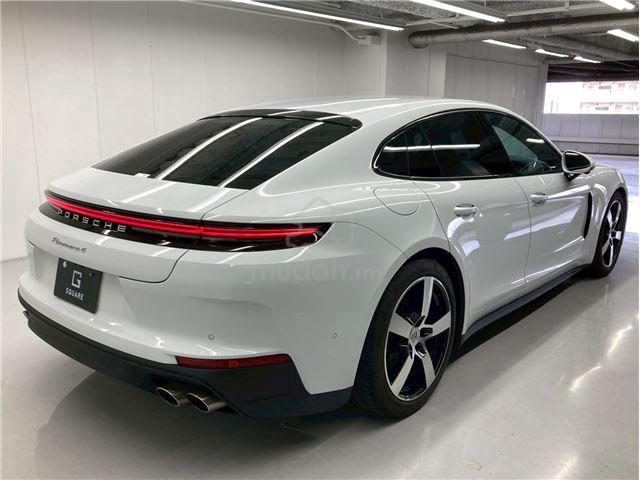 2024 Porsche PANAMERA 4 AWD - 1