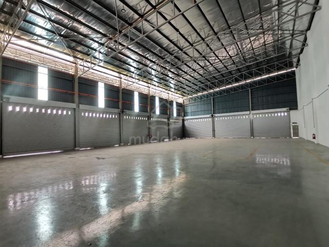 [Semi-D Showroom] 2 Storey,Retail Space, Facing Main Road, Nilai 1