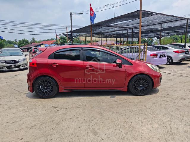 2013 Kia RIO 1.4 (AUTO) - 2