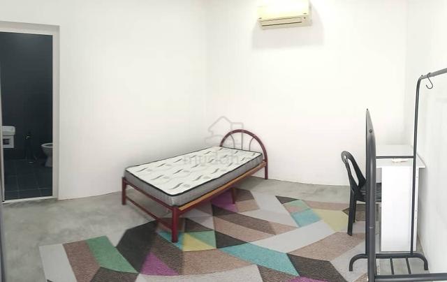Female Master Room + Private Bathroom @ Eastern Garden,Teluk Intan 1